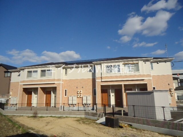 物件外観写真1　(外観写真（昼）)