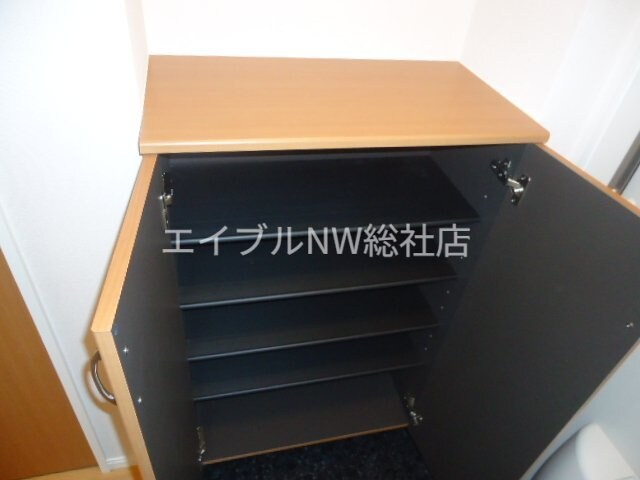 物件内観写真14　(下駄箱)