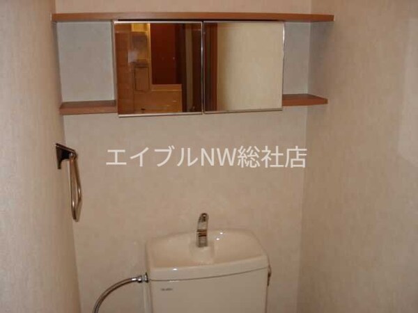 トイレ(トイレ戸棚)