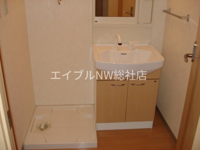 物件内観写真9　(洗髪洗面化粧台)