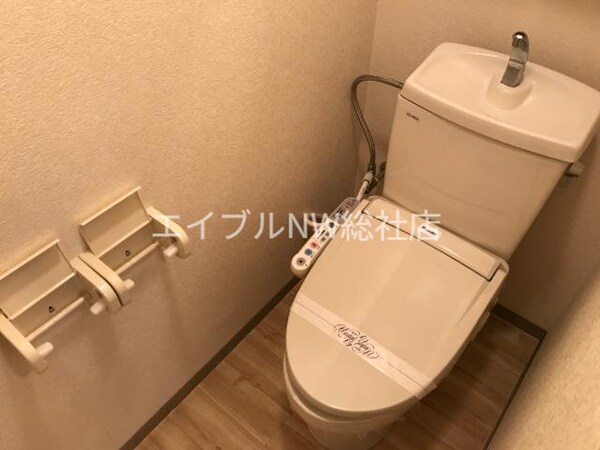 トイレ(シャワー付トイレ)