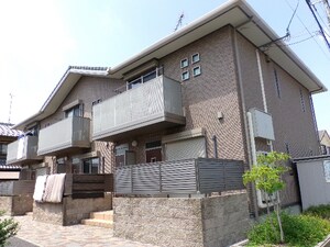 クレアモントハイツＡ棟外観写真