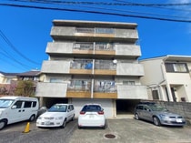 名古屋市営地下鉄桜通線 車道駅 5階建 築56年の外観写真