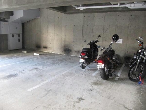 バイク置き場