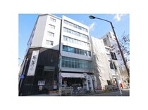 名古屋市営地下鉄東山線 新栄町駅 6階建 築63年の外観写真