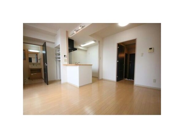 リビングダイニング