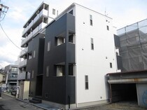 名古屋市営地下鉄東山線 新栄町駅 3階建 築13年の外観写真