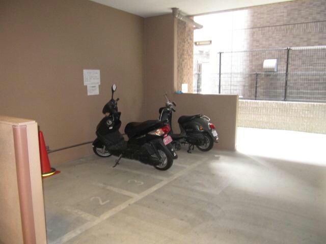 物件外観写真13　