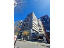 名古屋市営地下鉄名城線 矢場町駅 15階建 築47年の外観写真