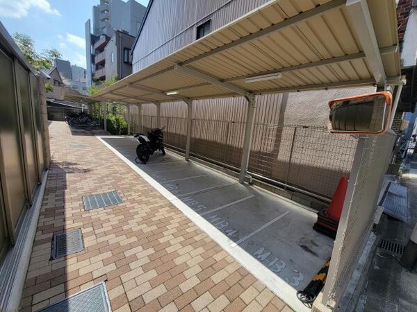 バイク置き場