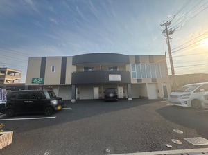 キンブリッジJR大住駅前外観写真