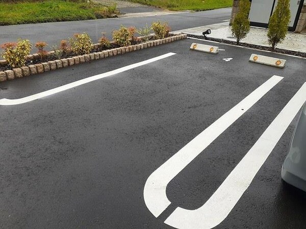 駐車場・駐輪場