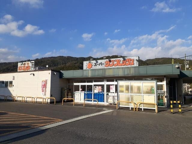 アンプルールIIの物件外観写真