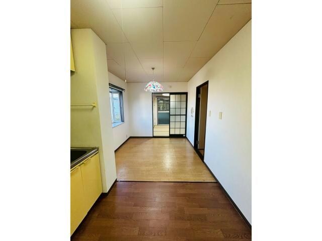 物件内観写真4　(ダイニングキッチン)