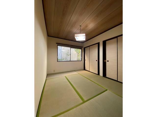 物件内観写真8　(和室6帖)