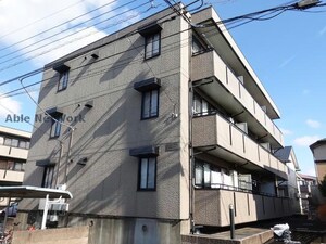 ロイヤルハウスA外観写真