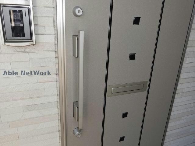 物件外観写真11　(ダブルロックキー)