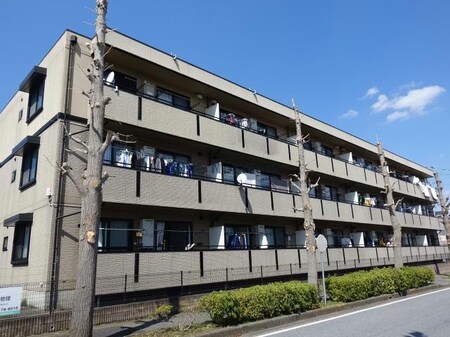 ランドウィン六番館外観写真