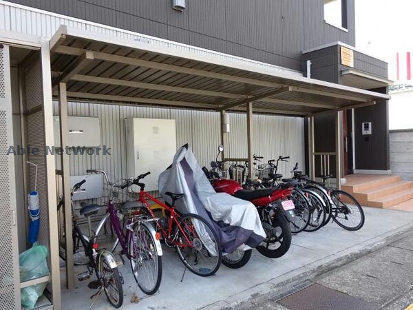 駐輪場(駐輪場)