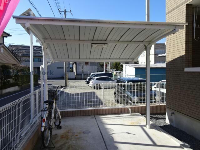 物件外観写真10　(駐輪場)