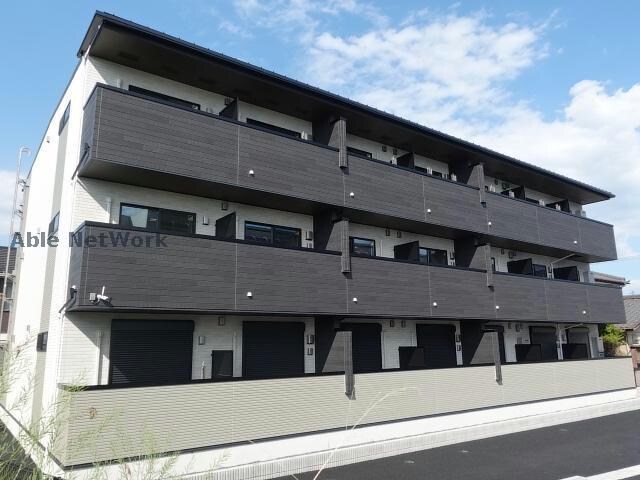 メゾンドールの物件外観写真