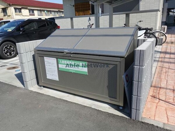 建物設備(ゴミステーション)