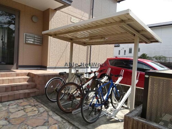 駐輪場(駐輪場)
