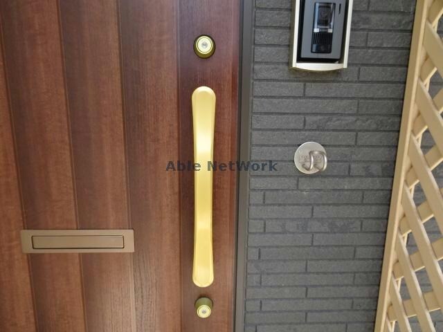 物件外観写真9　(ダブルロックキー)