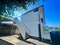 フォーブル三上の外観写真