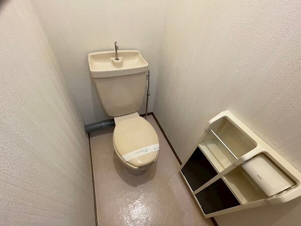 トイレ(※参考写真（別室）※)