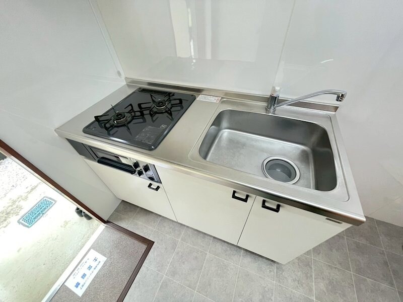 キッチン(101号室の写真を使用しております。)