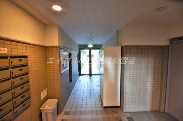 物件外観写真3　(エントランス)