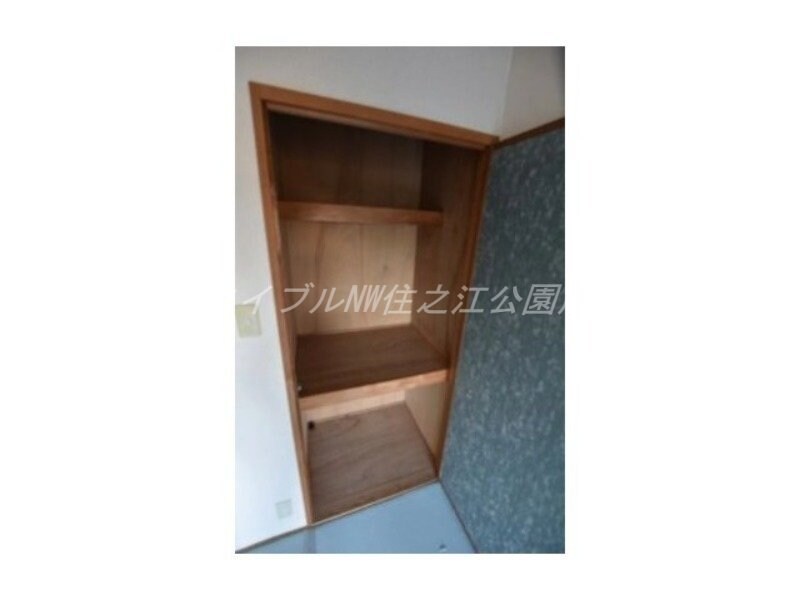 物件内観写真14　(押入れ)