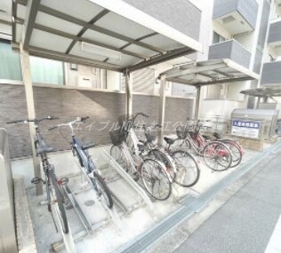 物件外観写真2　(駐輪場)