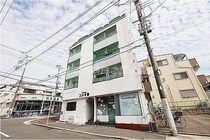 マンションコスモⅢの外観写真