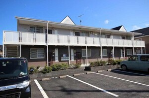 メゾンクレセラⅡ外観写真