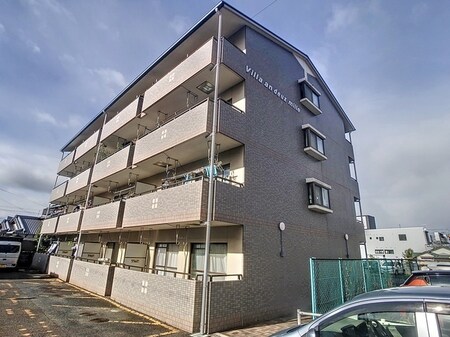 ヴィラアンドゥミル外観写真