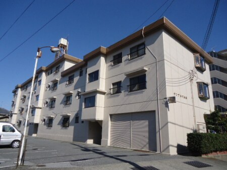 サンブルグ山田外観写真