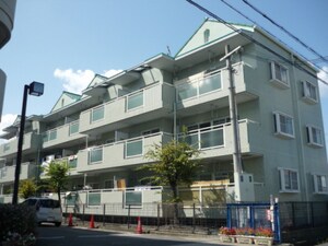 ラスディ守山外観写真