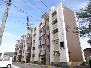 ヴィラナリー愛知川Ⅱ外観写真