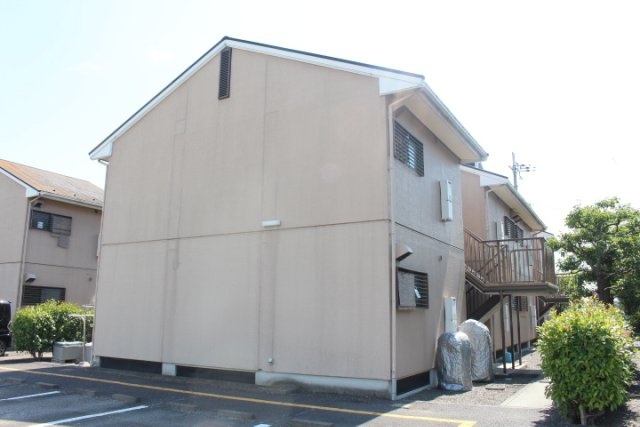 ラブリータウン近江F棟