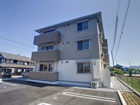 アースフィールド彦根外観写真