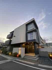 シャーメゾンユーウェルの外観写真