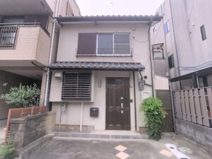 栄借家外観写真