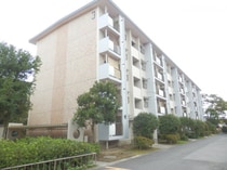 守山駅前東住宅３号棟の外観写真