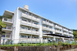 ビレッジハウス宮内1号棟外観写真