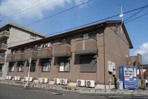 ドゥジェーム外観写真