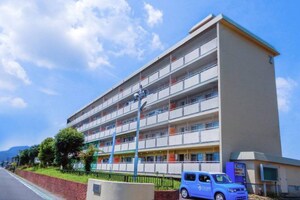 ビレッジハウス外町1号棟外観写真