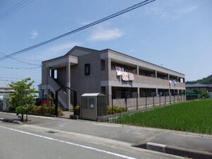 シャルマンハイツ外観写真