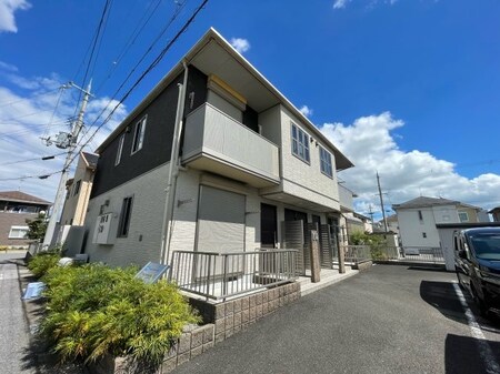 ウナ　カスカータ　Ⅱ外観写真